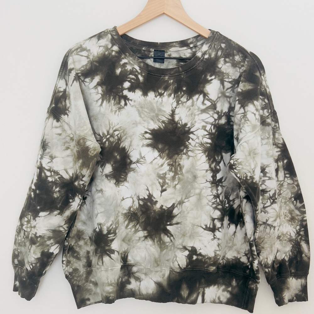 Women’s Tie-Dye Sweatshirt L